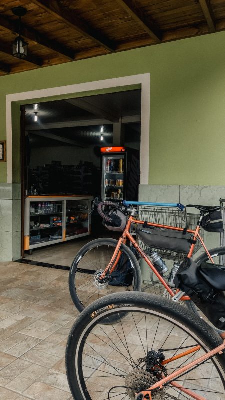 último mercadinho antes da cascata